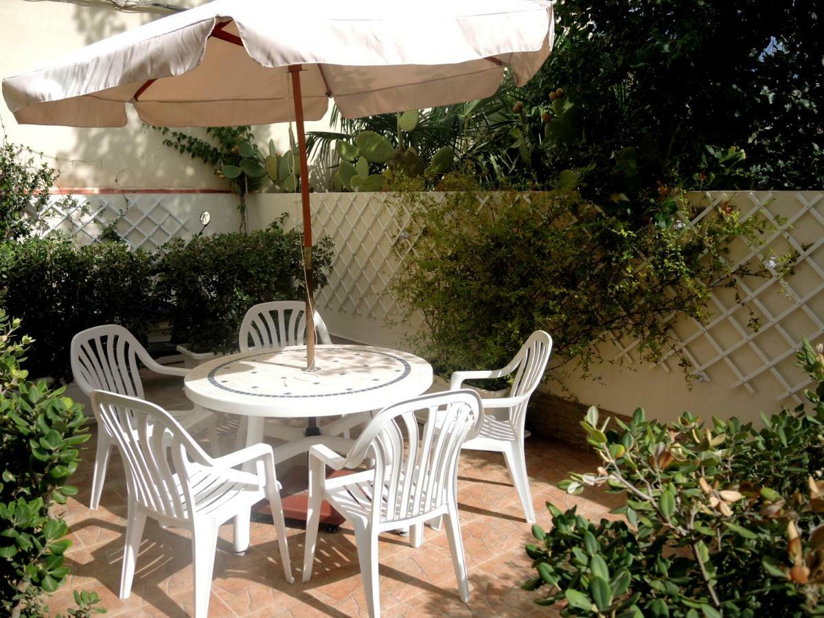 Casa Vacanze Metrosideros ซานวิโต โลคาโป ภายนอก รูปภาพ